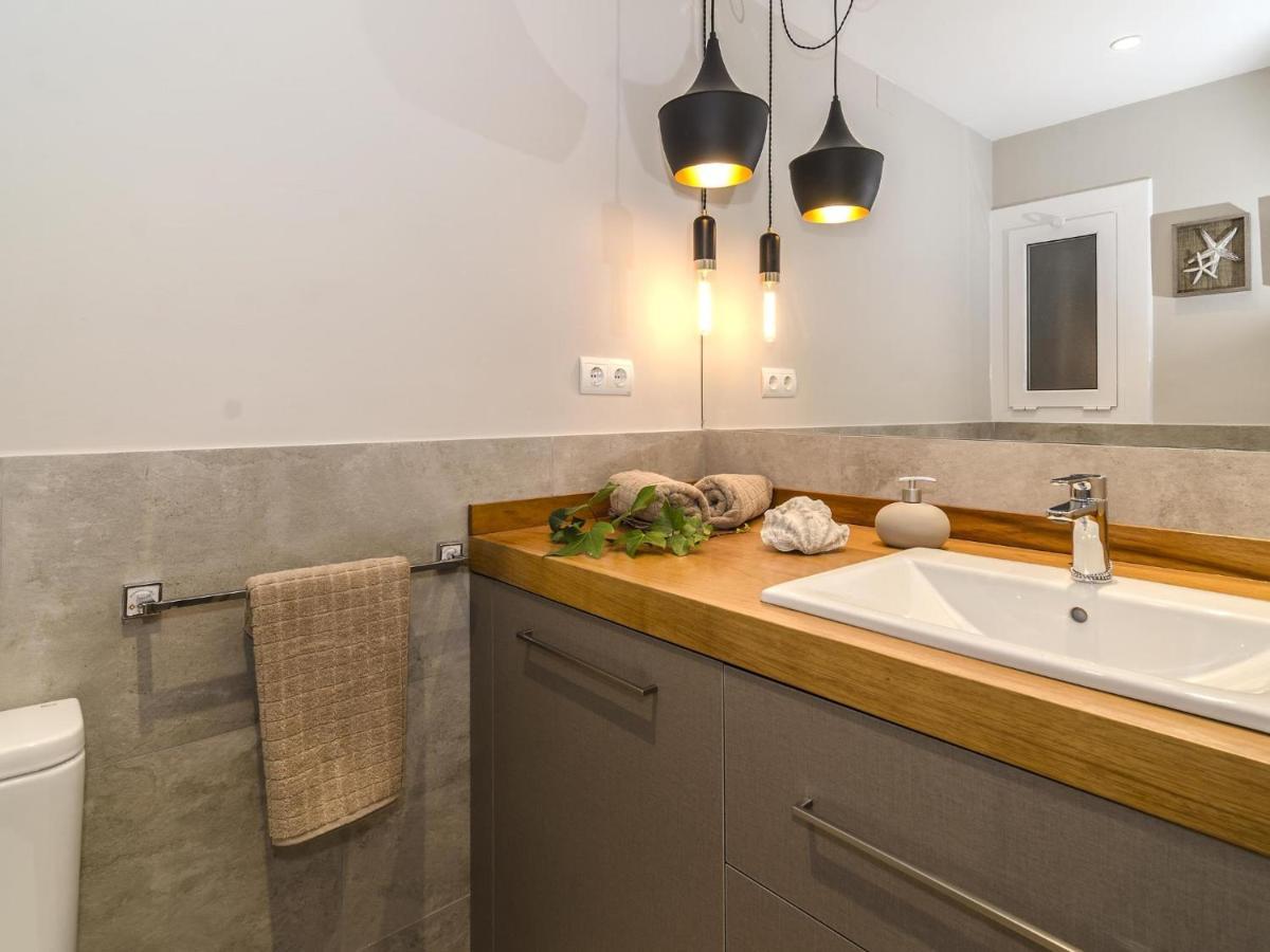 Sitges Spaces Deluxe Centre Apartment Екстер'єр фото